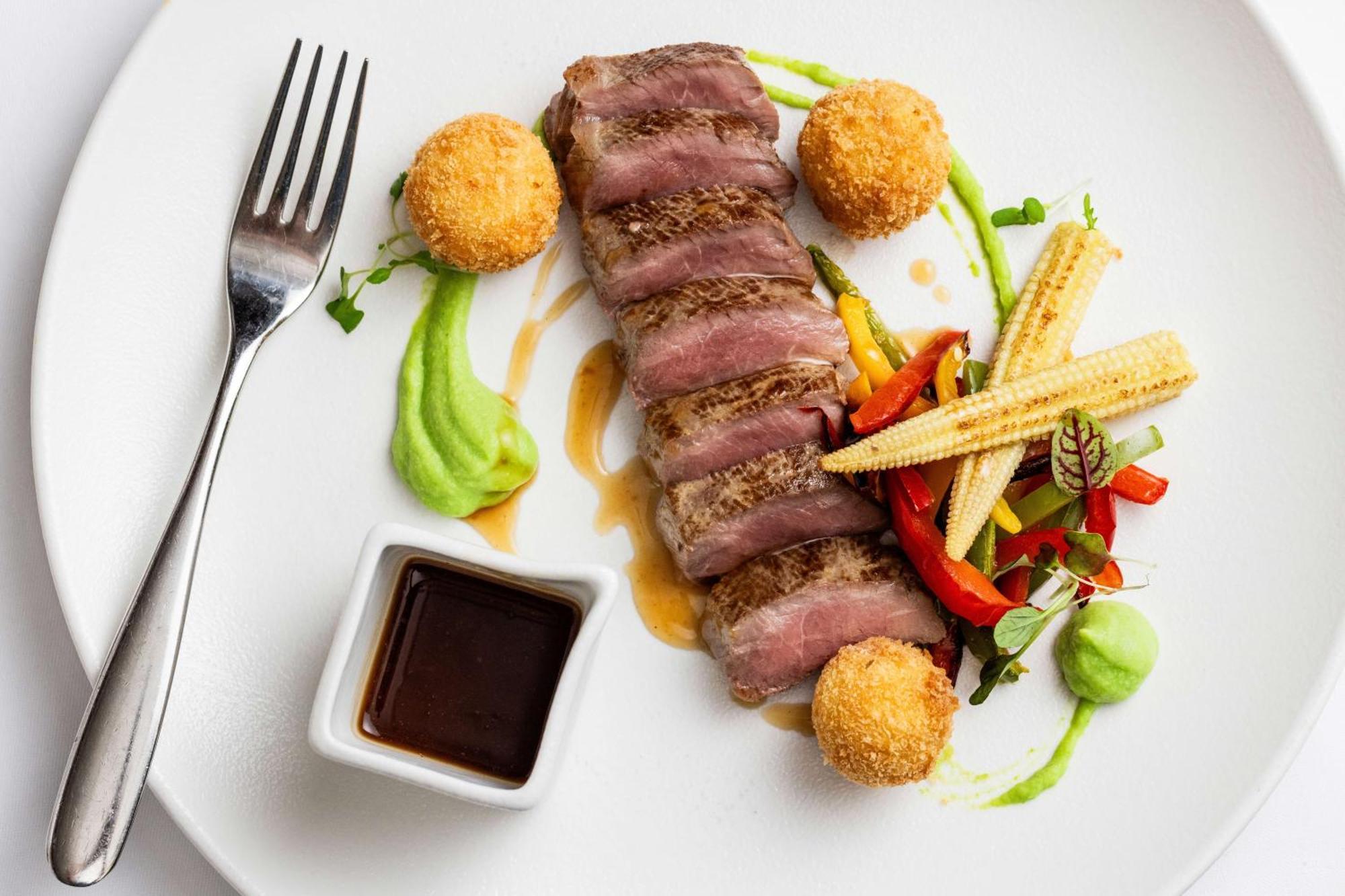 Pomme D'Or Hotel Saint Helier ภายนอก รูปภาพ