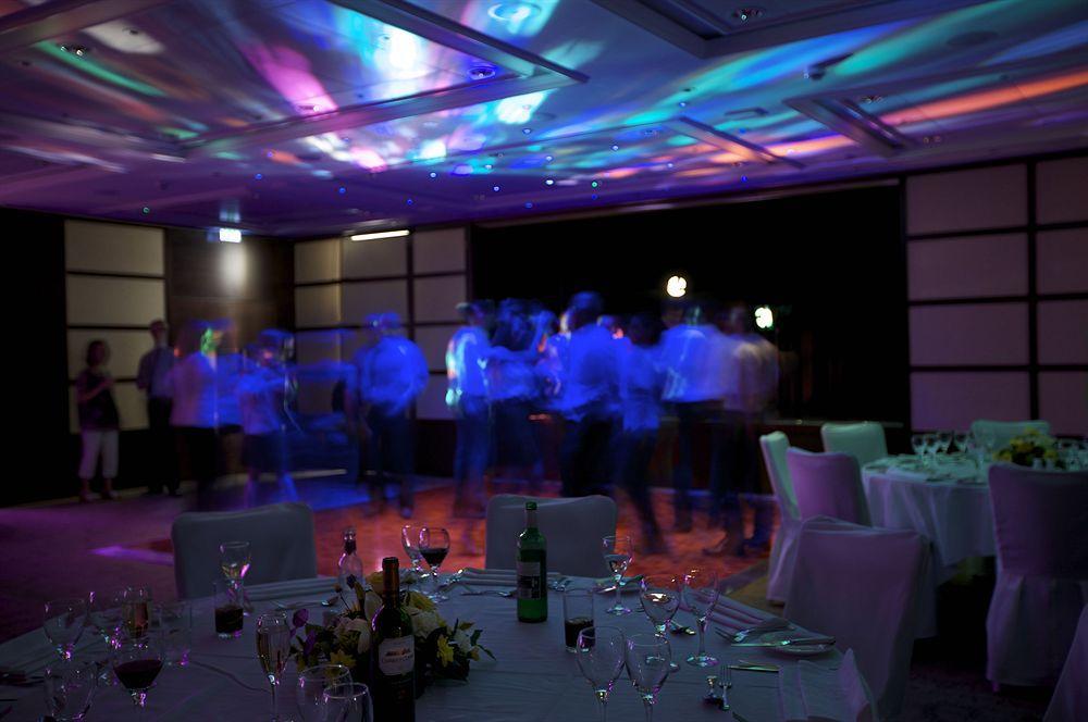 Pomme D'Or Hotel Saint Helier ภายนอก รูปภาพ