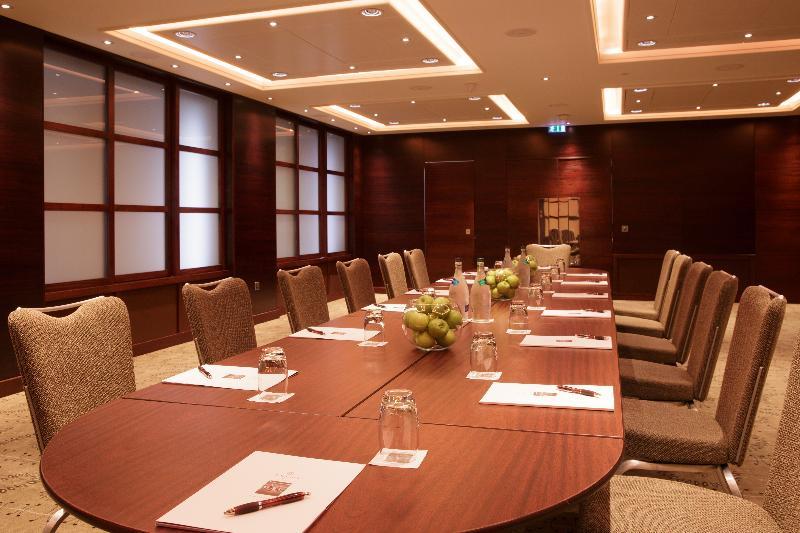 Pomme D'Or Hotel Saint Helier ภายนอก รูปภาพ