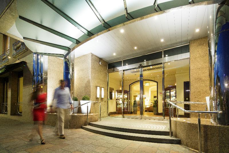 Pomme D'Or Hotel Saint Helier ภายนอก รูปภาพ