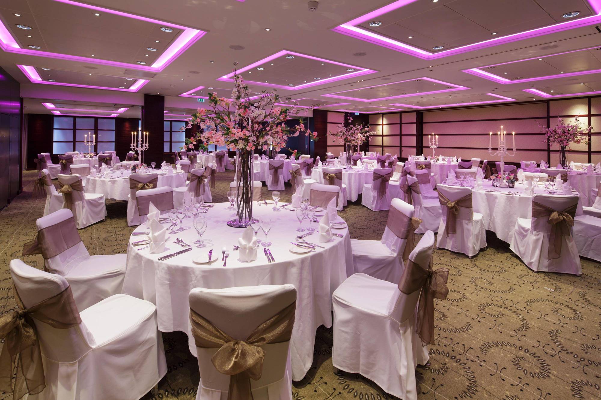 Pomme D'Or Hotel Saint Helier ภายนอก รูปภาพ